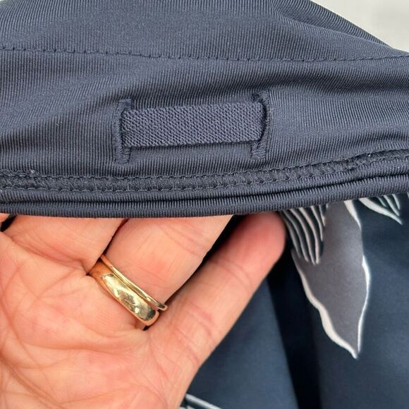 Athleta Shorts Blue White Floral Size XXS - Picture 5 of 8